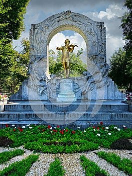 Johann Strauss Statue Stadtpark Vienna
