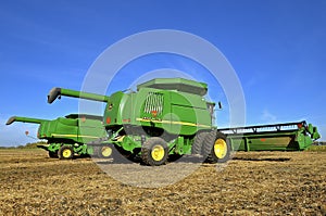 John Deere self propelled combine