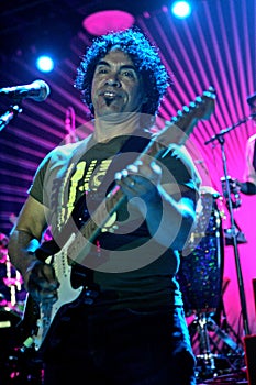Hall and Oates performs in concert