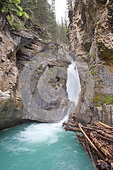 Johnston Lower falls, Alberta