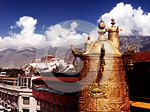 Jokhang temple corner photo