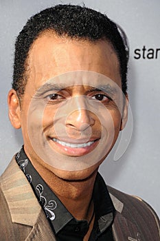 Jon Secada