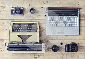 Journalistic equipment on a wooden table