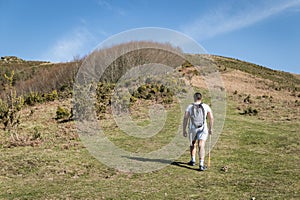 The journey of a young tourist climbing mountains