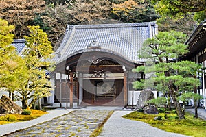 JP Kyoto Nanzen Sm temple yard