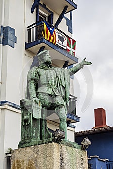 Juan Sebastian Elcano statue. in Getaria in the province of Gipuzkoa  Basque Country  Spain