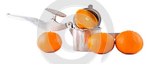 Juice extractor manual and oranges