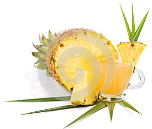 Juice and sliced pineapple