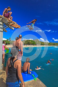 Jumper in Waikiki Pier