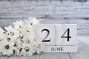 June 24th Calendar Blocks with White Daisies
