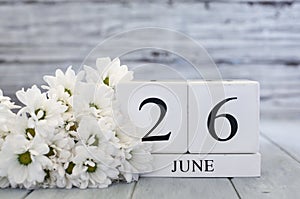 June 26th Calendar Blocks with White Daisies