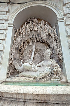 Juno goddess fountain