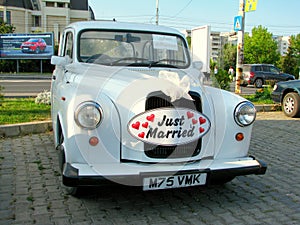 Just married car