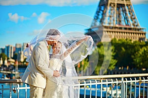 Just married couple in Paris near the Eiffel tower