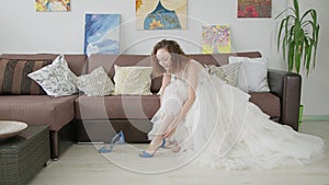 4K. The bride wears blue shoes on her wedding day