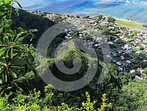 Kahekili Trail Cliffs & Stones