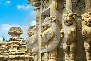 Kailasanathar temple ancient idol statues decoration, Kanchipuram, Tondaimandalam region, Tamil Nadu, South India