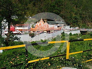 KAINCHI DHAM TEMPLE IN INDIA NEAR RIVER