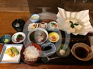 Kaiseki set with Yudofu Boiled Tofu