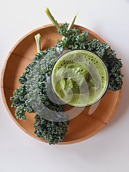 Kale juice green healthy benefit