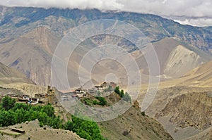 Kali Gandaki valley above Jomson: Jharkot village