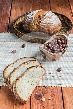 Kamut and hazelnuts bread