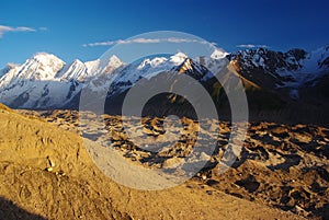 Karakoram peaks photo