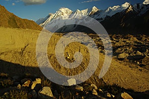 Karakoram peaks II photo