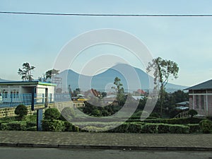 Karisimbi volcano photo
