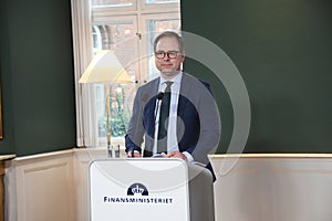 Three ministers joint press conference on Danish welfare