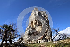 The Katskhi pillar in winter, Georgia, Sakartvelo