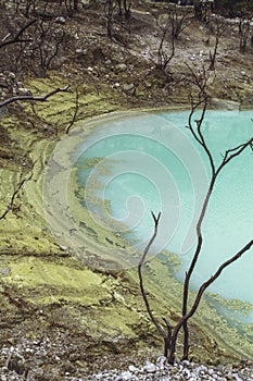 Kawah Putih, The sulfurous volcanic crater lake