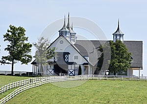 Keeneland Stables