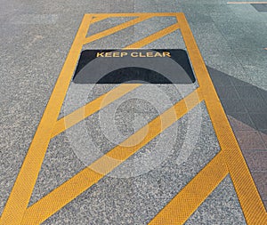 Keep clear sign at the sky train station