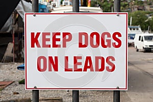 Keep Dogs on Leads