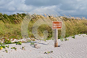 Keep off dunes sign in Florida