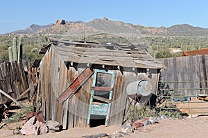 Keep out of old shack