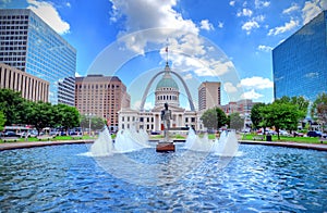 Keiner Plaza and the Gateway Arch in St. Louis
