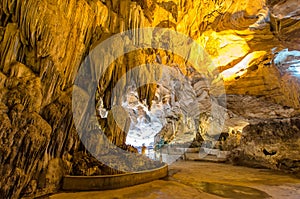 Kek Lok Tong Cave Temple, Ipoh photo