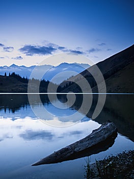 Kel Kogur lake at blue hour