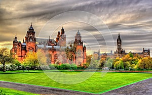 Kelvingrove Museum and Glasgow University