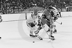 Ken Hodge, Boston Bruins