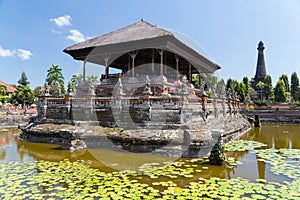 Kertha Gosa Pavilion in Klungkung Palace, Semarapura photo