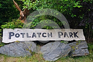 Ketchikan, Alaska: Handmade sign welcomes visitors to Potlatch Totem Park