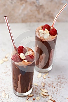 keto friendly almond chocolate smoothie with raspberries