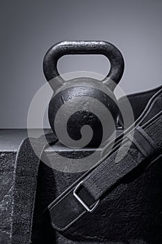 Kettlebell and belt for weightlifting