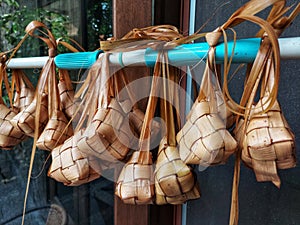 Ketupat is typical of Lebaran, which is just ripe, and is hung so that it is cold and durable