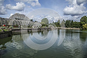 Kew Garden, the pond and the greenhouse.