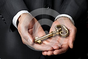 Key Management Business Trust Strategy