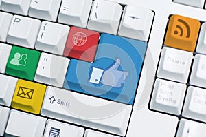 IT Keyboard (angle 1)